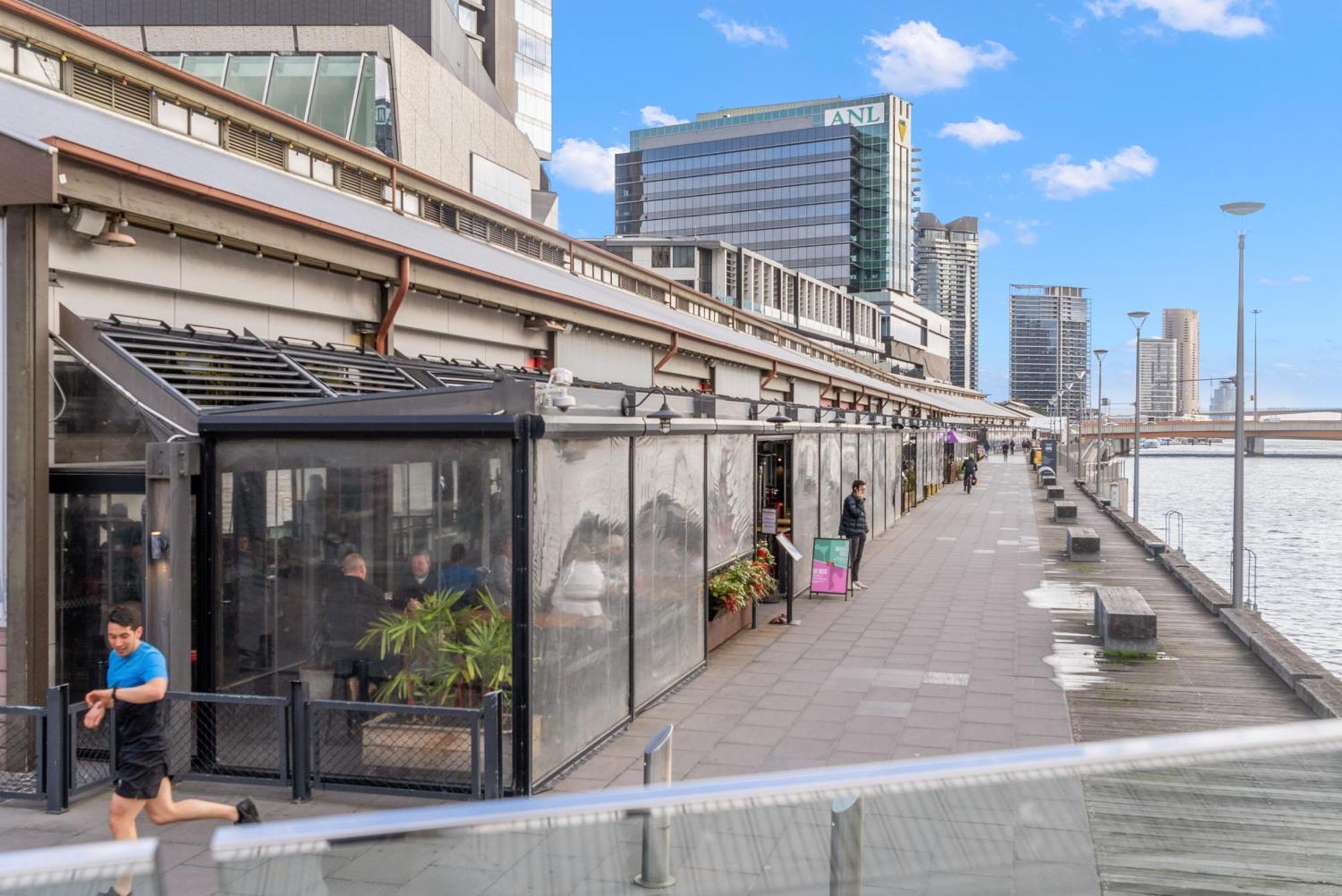 Resort Style Living Yarra Wharf Melbourne Exterior photo